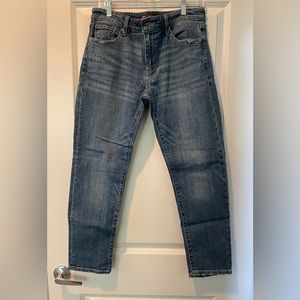LUCKY jeans, medium wash, size 6/28, excellent condition